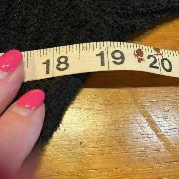 She & Sky Womens Sweater Black L V-Neck Wrap Pullover Asymmetrical Lambswool NWT - Picture 9 of 11